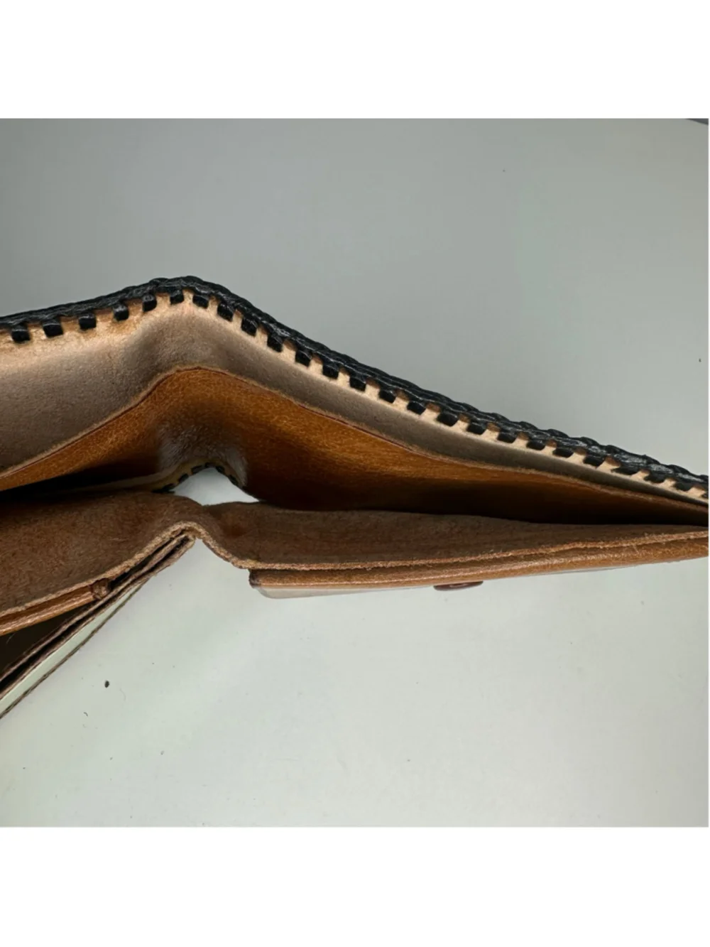 Vintage New Men's Brown Tooled Leather Wallet with Floral & Eagle Bird Design